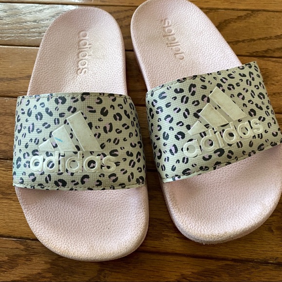 Girls adidas animal print slides - Picture 2 of 4